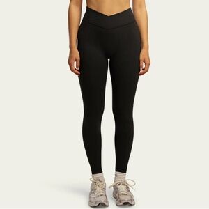 437 - The V Legging